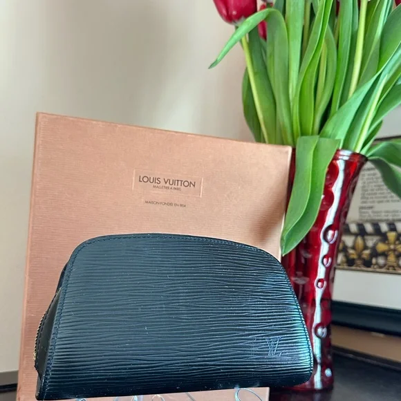 Louis Vuitton Epi Dauphine 24 Cosmetic Pouch